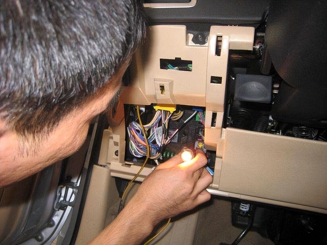 車抵貸裝gps可靠嗎(車抵貸裝了gps會(huì)不會(huì)被開走)? 知識(shí)問答 第5張- 車抵貸裝gps可靠嗎(車抵貸裝了gps會(huì)不會(huì)被開走)? (http://www.ssksuo.cn/) 知識(shí)問答 第5張