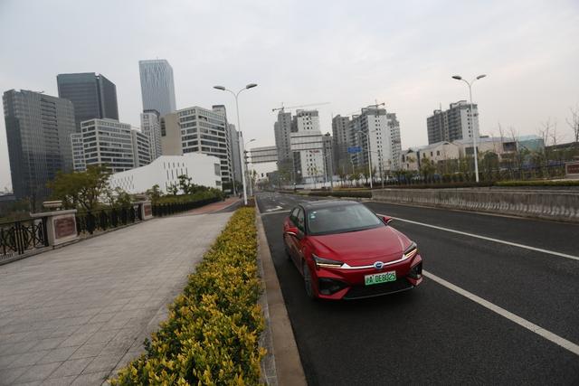 新能源電動車可以貸款嗎(電動汽車能貸款嗎)? 知識問答 第1張- 新能源電動車可以貸款嗎(電動汽車能貸款嗎)? (http://www.ssksuo.cn/) 知識問答 第1張