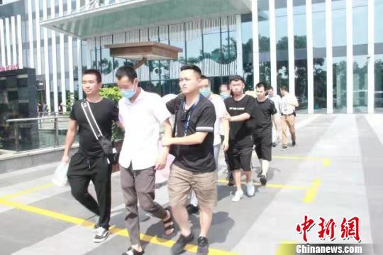 溫州汽車抵押貸款電話(溫州車抵貸哪個(gè)公司好)? 知識(shí)問(wèn)答 第2張- 溫州汽車抵押貸款電話(溫州車抵貸哪個(gè)公司好)? (http://www.ssksuo.cn/) 知識(shí)問(wèn)答 第2張